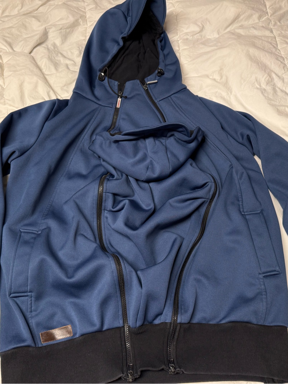 Woman’s Maternity Softshell Rainjacket sz XL